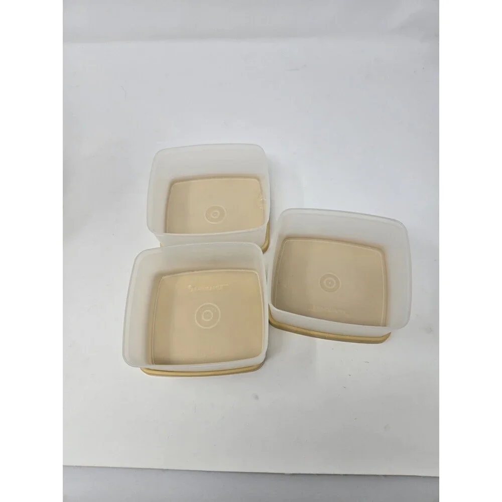VINTAGE TUPPERWARE LOT OF 12 FOOD STORAGE CONTAINERS KHAKI SAND LIDS STACKABLE